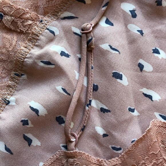 Hailey & Co. Sleeveless blouse, peach with blue and white flecks Small - Picture 6 of 7